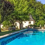 Gorgeous Home In Sarrazac *