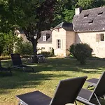 Feriehus Gorgeous In Sarrazac *