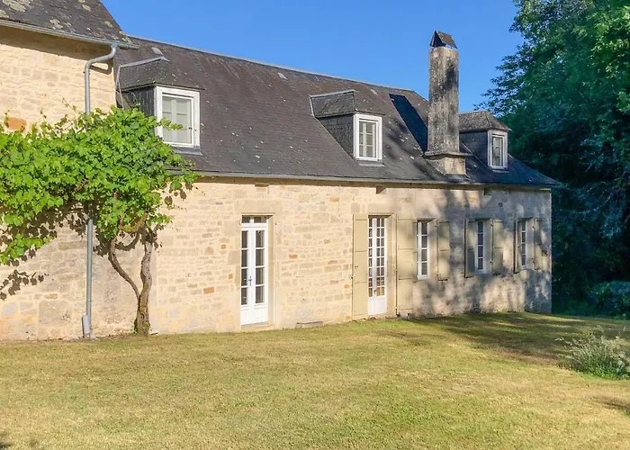 Amazing In Sarrazac With Wifi Cressensac-Sarrazac