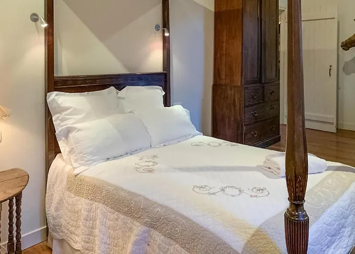 Amazing In Sarrazac With Wifi Дом отдыха