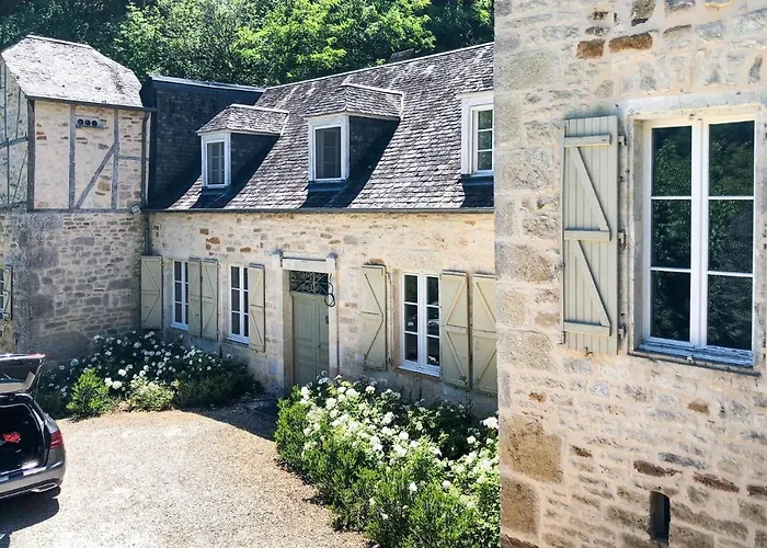 Amazing In Sarrazac With Wifi Cressensac-Sarrazac