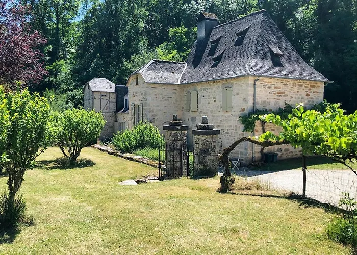 Amazing In Sarrazac With Wifi