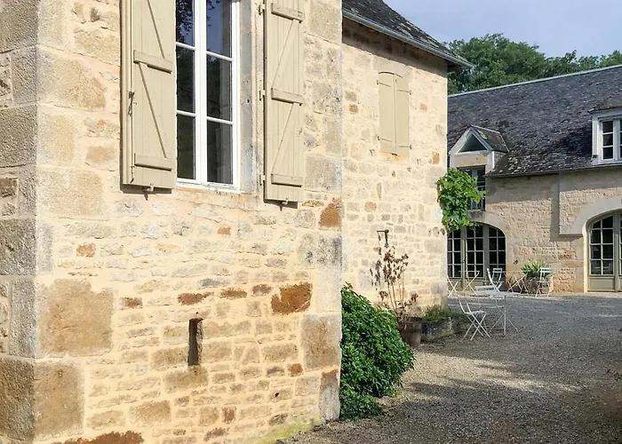 Amazing In Sarrazac With Wifi Cressensac-Sarrazac