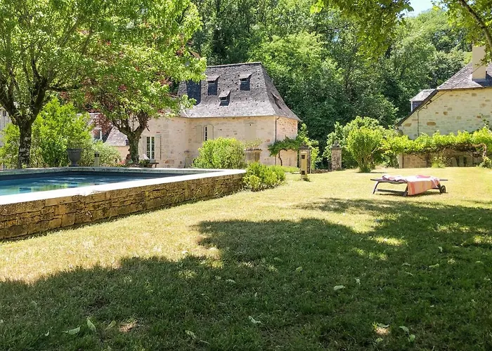 Amazing In Sarrazac With Wifi