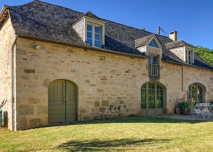 Amazing In Sarrazac With Wifi * Cressensac-Sarrazac